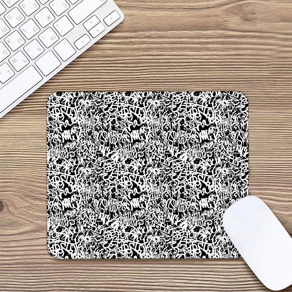 Black And White Graffiti Pattern Print Mouse Pad