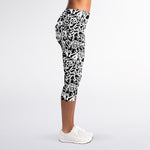 Black And White Graffiti Pattern Print Women's Capri Leggings
