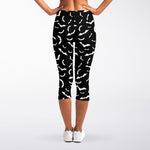 Black And White Halloween Bat Print Women's Capri Leggings