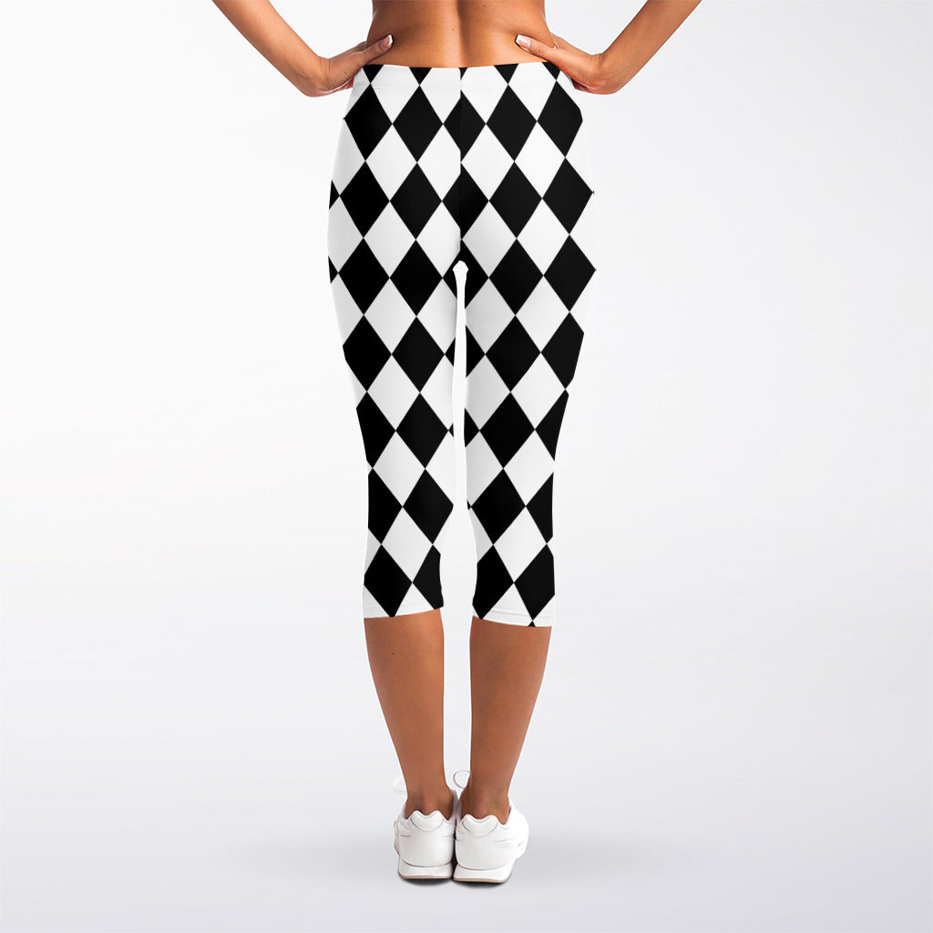 Black And White Harlequin Pattern Print Women's Capri Leggings