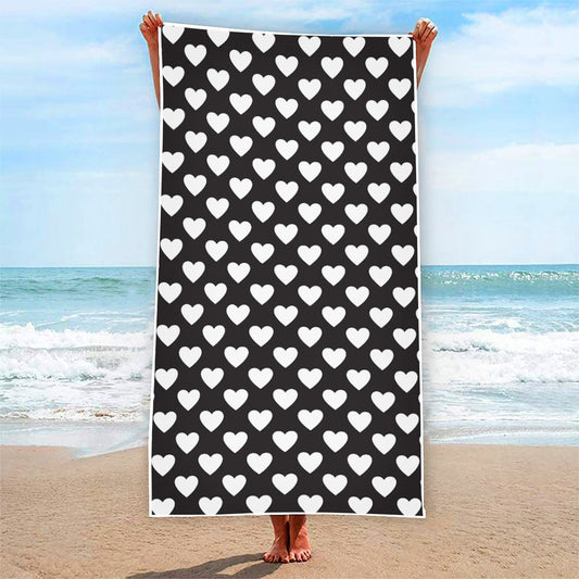 Black And White Heart Pattern Print Beach Towel