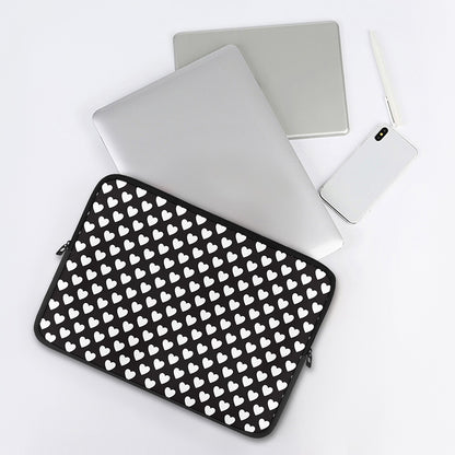 Black And White Heart Pattern Print Laptop Sleeve