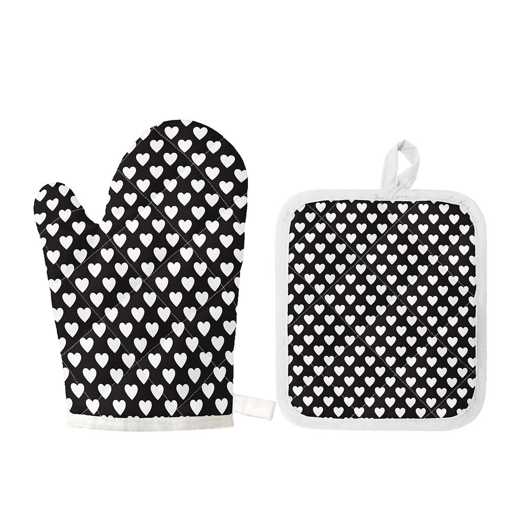 Black And White Heart Pattern Print Oven Mitt And Pot Holder Set