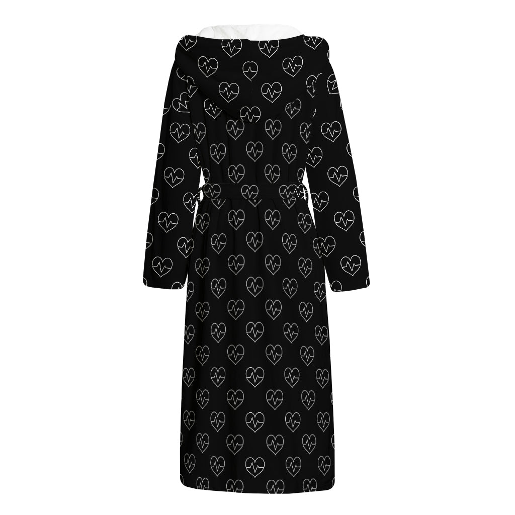 Black And White Heartbeat Pattern Print Hooded Bathrobe