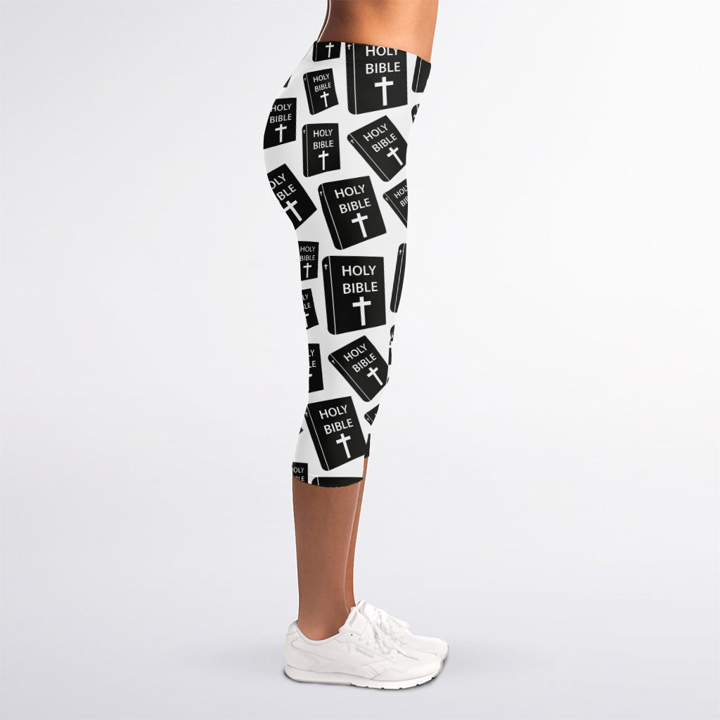 Black And White Holy Bible Pattern Print Women's Capri Leggings