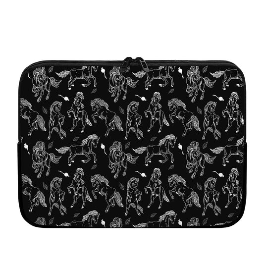 Black And White Horse Pattern Print Laptop Sleeve