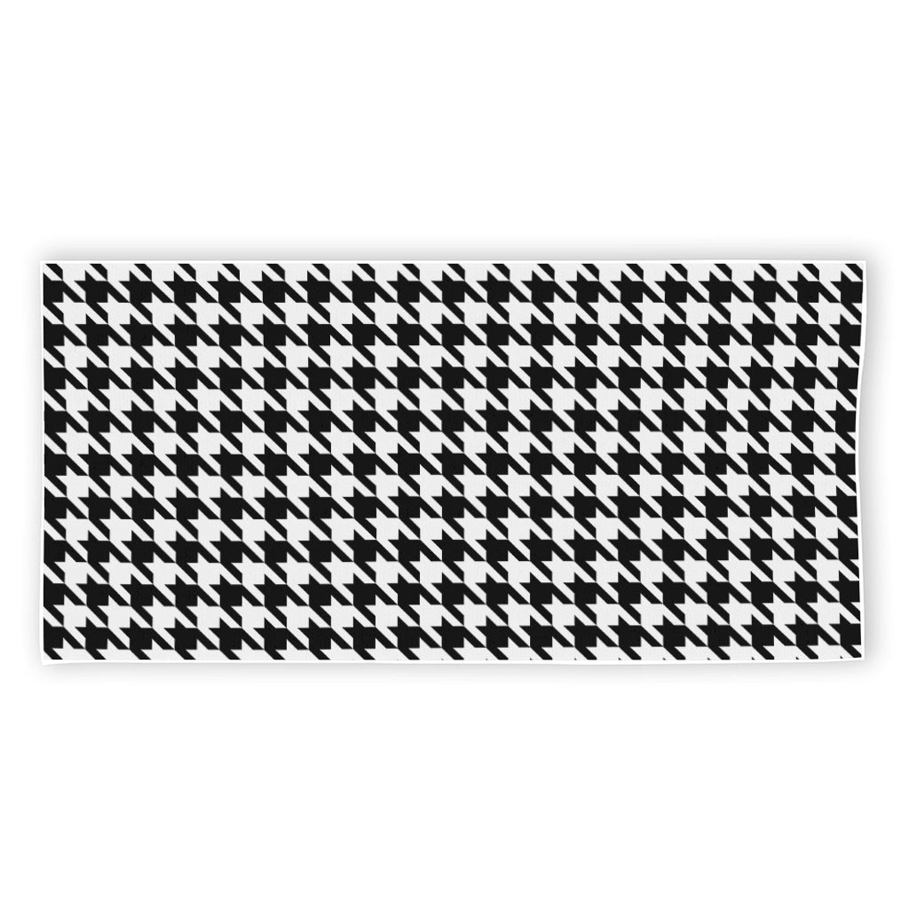 Black And White Houndstooth Print Beach Towel