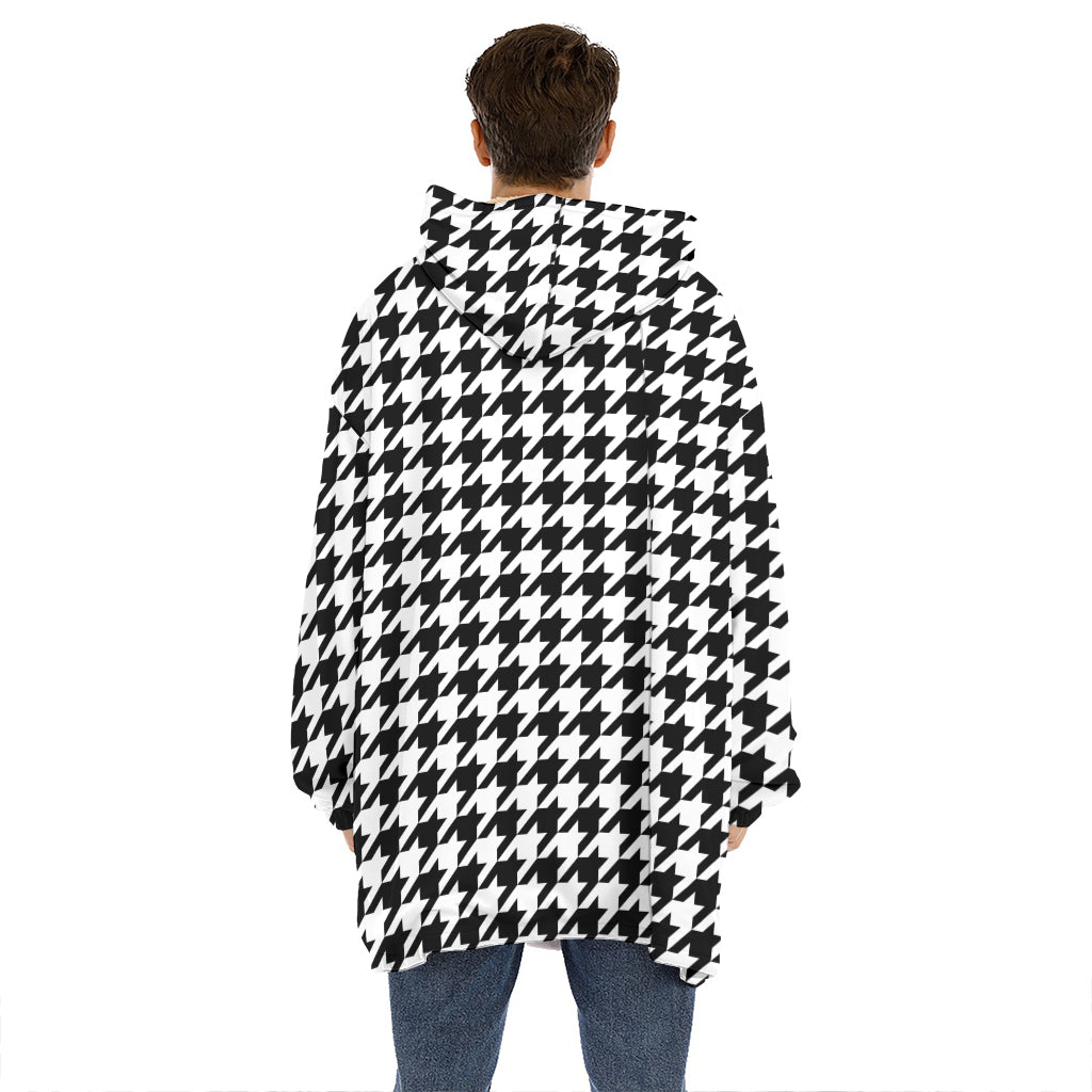 Black And White Houndstooth Print Hoodie Blanket