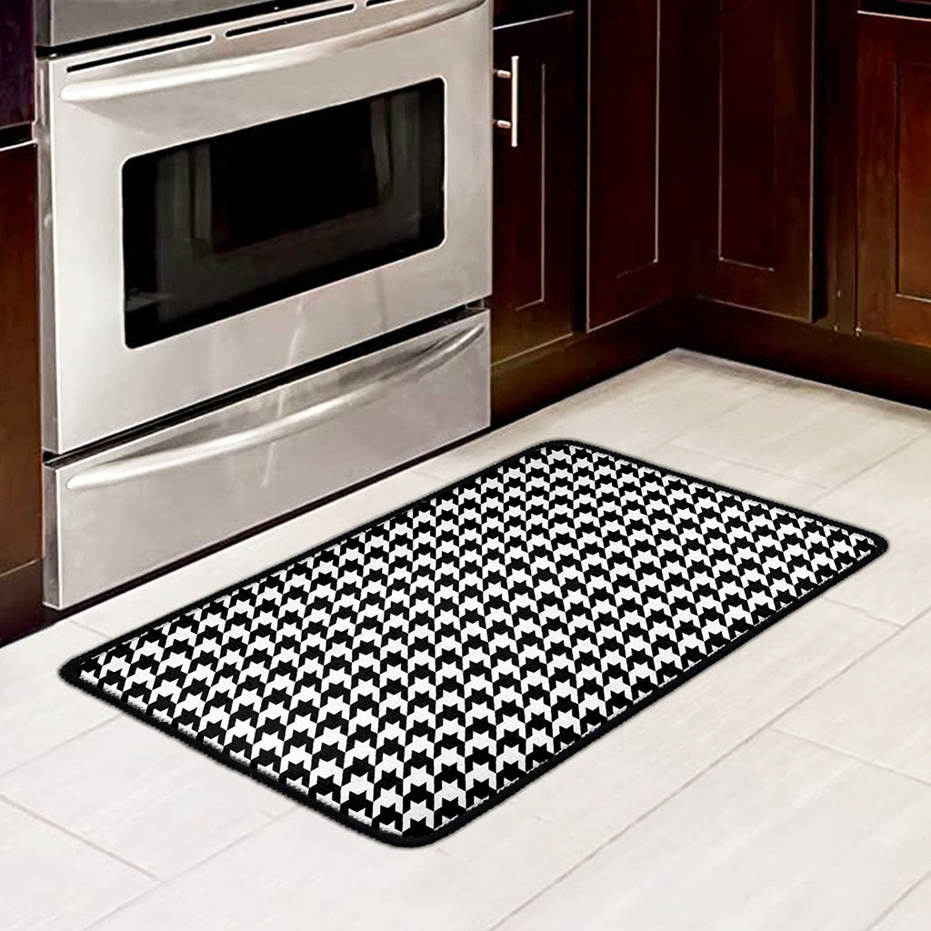 Black And White Houndstooth Print Kitchen Mat