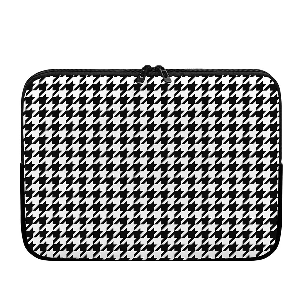 Black And White Houndstooth Print Laptop Sleeve
