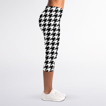 Black And White Houndstooth Print Women's Capri Leggings
