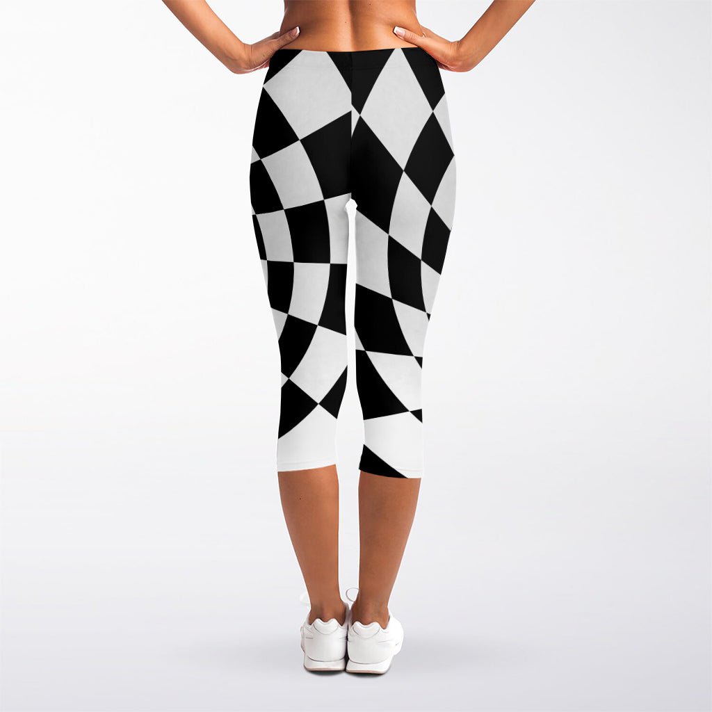 Black And White Hypnotic Illusion Print Women's Capri Leggings