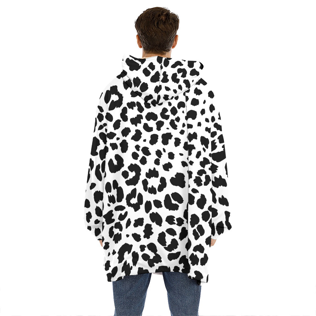 Black And White Jaguar Pattern Print Hoodie Blanket