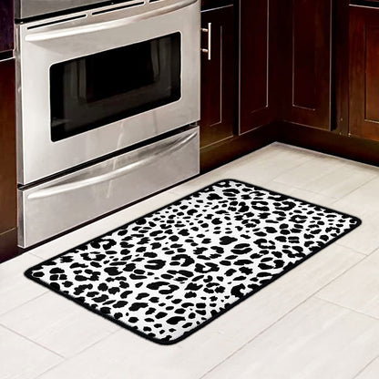 Black And White Jaguar Pattern Print Kitchen Mat