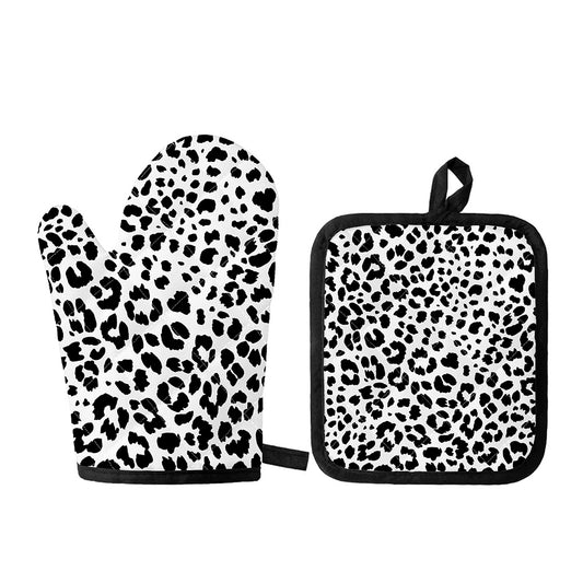 Black And White Jaguar Pattern Print Oven Mitt And Pot Holder Set