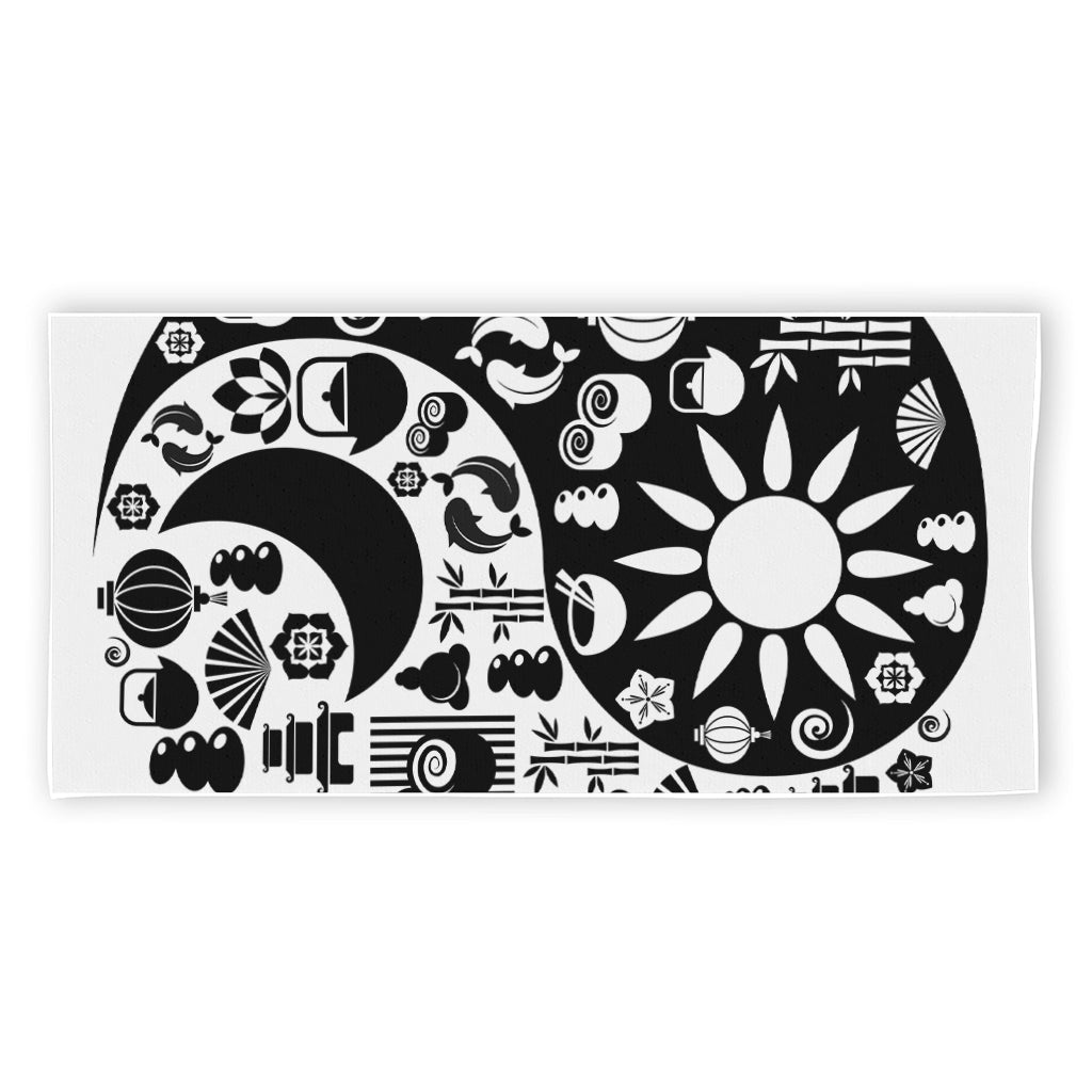 Black And White Japanese Yin Yang Print Beach Towel