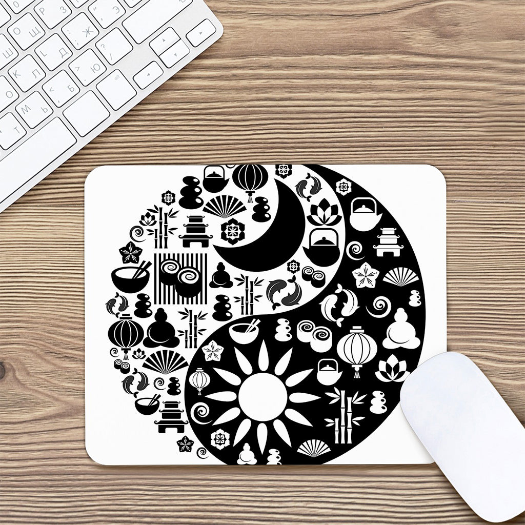 Black And White Japanese Yin Yang Print Mouse Pad