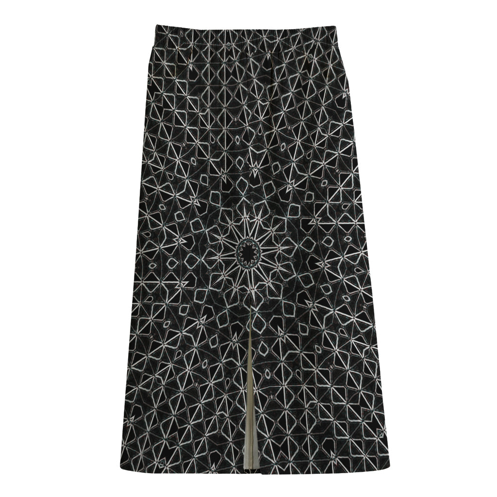 Black And White Kaleidoscope Print Cotton Front Slit Maxi Skirt