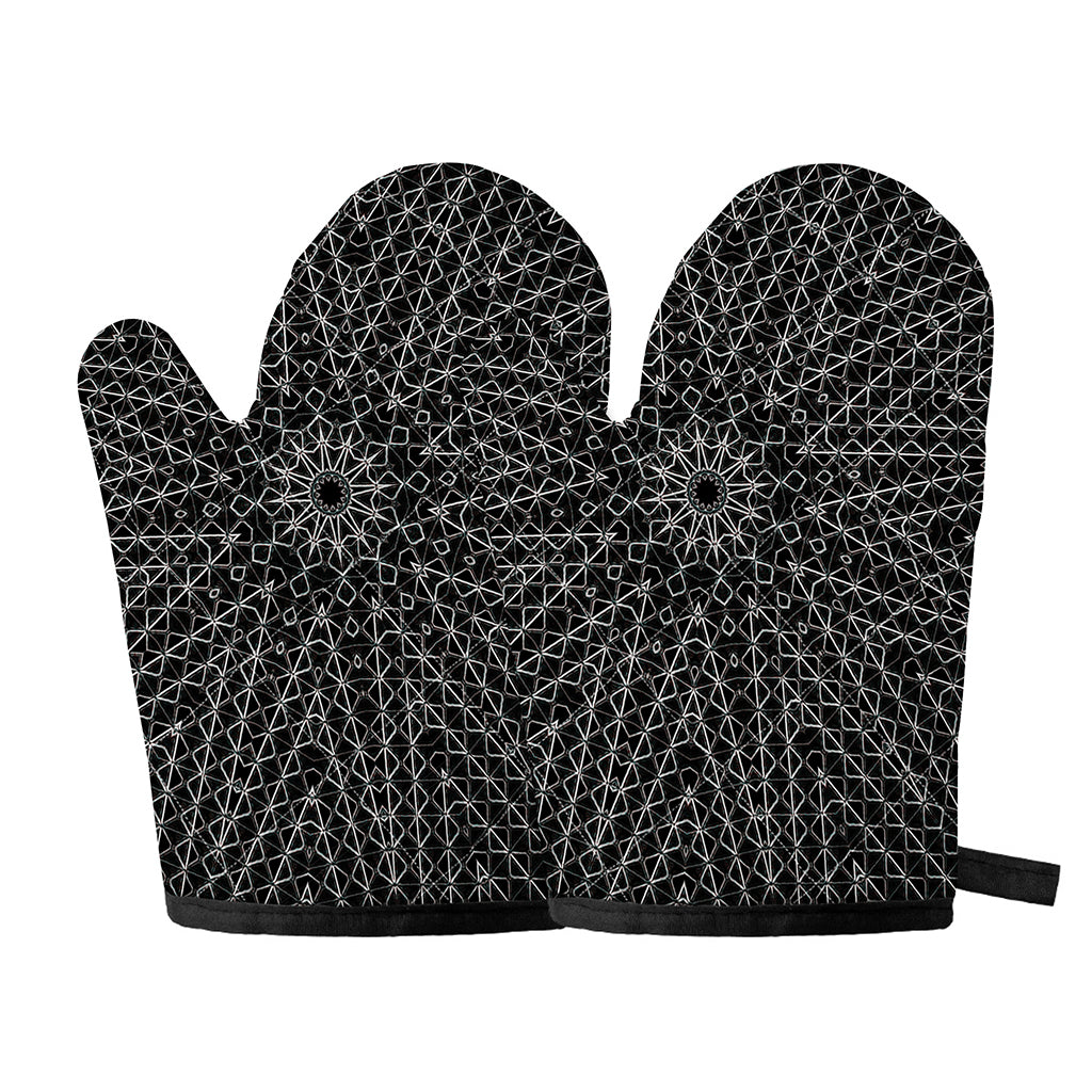 Black And White Kaleidoscope Print Oven Mitts