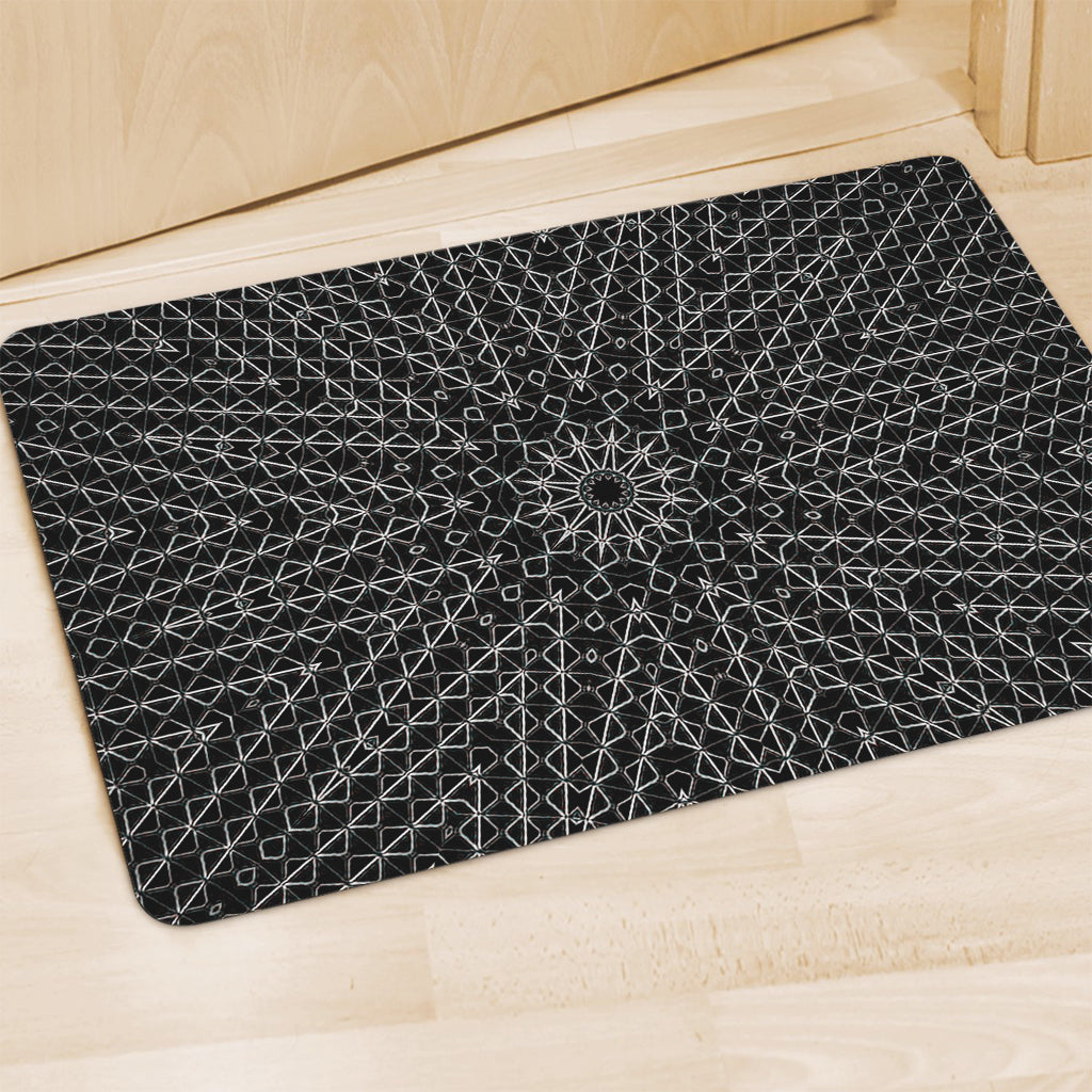 Black And White Kaleidoscope Print Polyester Doormat