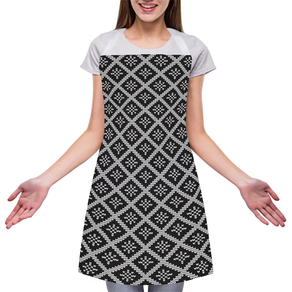 Black And White Knitted Pattern Print Adjustable Apron