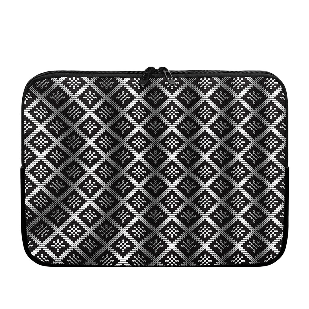 Black And White Knitted Pattern Print Laptop Sleeve