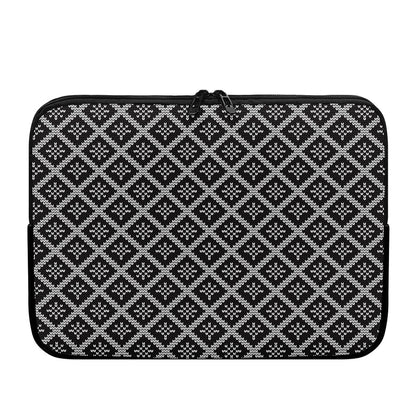 Black And White Knitted Pattern Print Laptop Sleeve