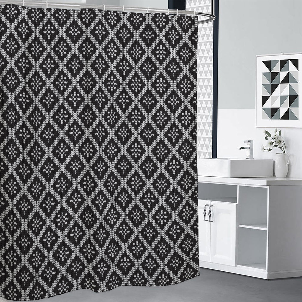 Black And White Knitted Pattern Print Shower Curtain