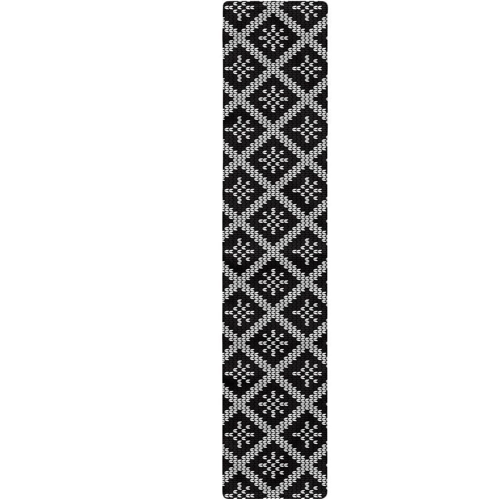 Black And White Knitted Pattern Print Table Runner