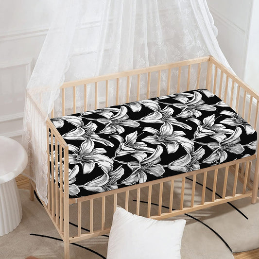 Black And White Lily Pattern Print Baby Crib Sheet