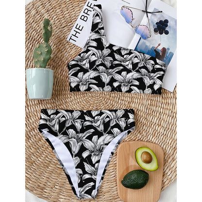 Black And White Lily Pattern Print One Shoulder Bikini Top