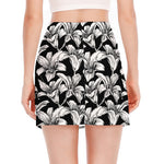 Black And White Lily Pattern Print Side Slit Mini Skirt