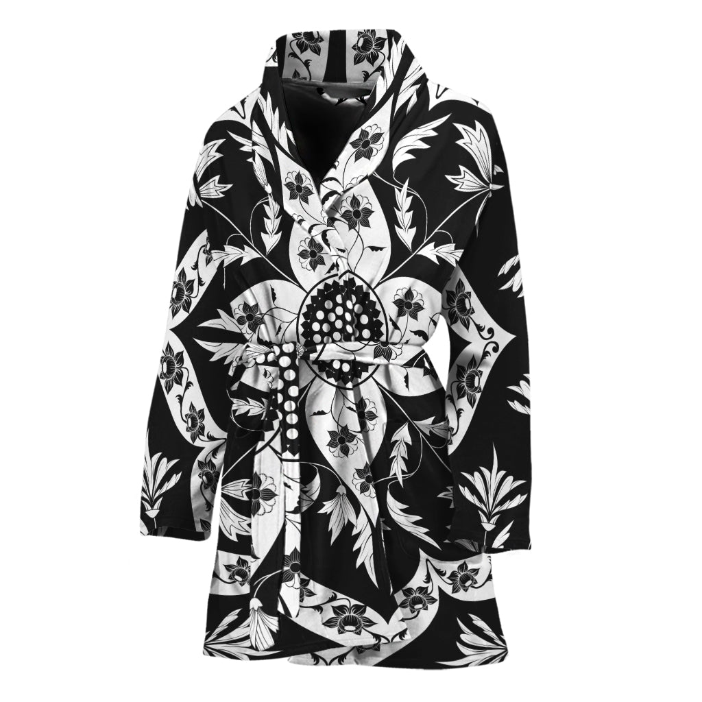 Black And White Lotus Mandala Print Women's Bathrobe