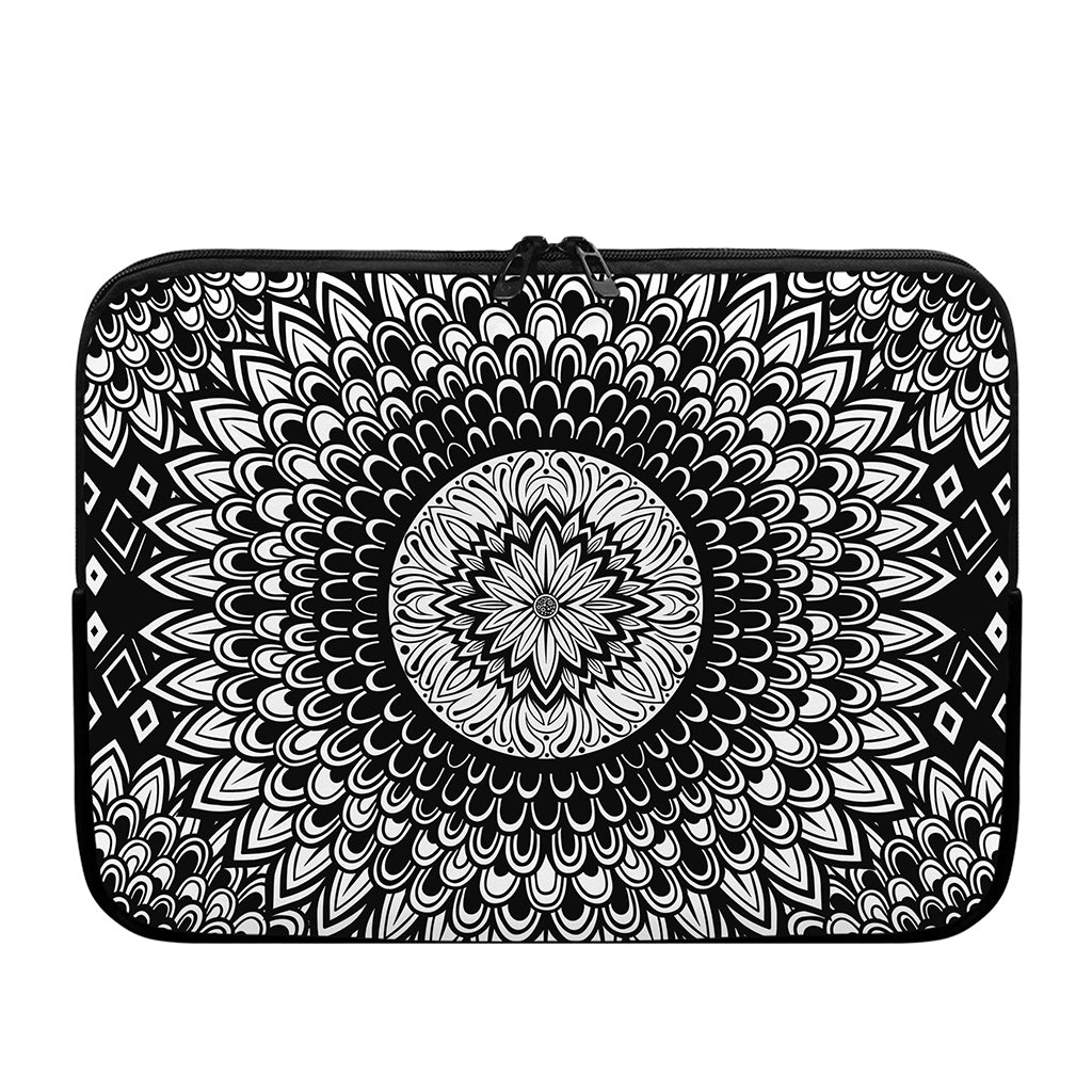 Black And White Mandala Print Laptop Sleeve
