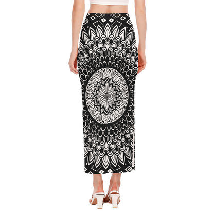 Black And White Mandala Print Side Slit Maxi Skirt