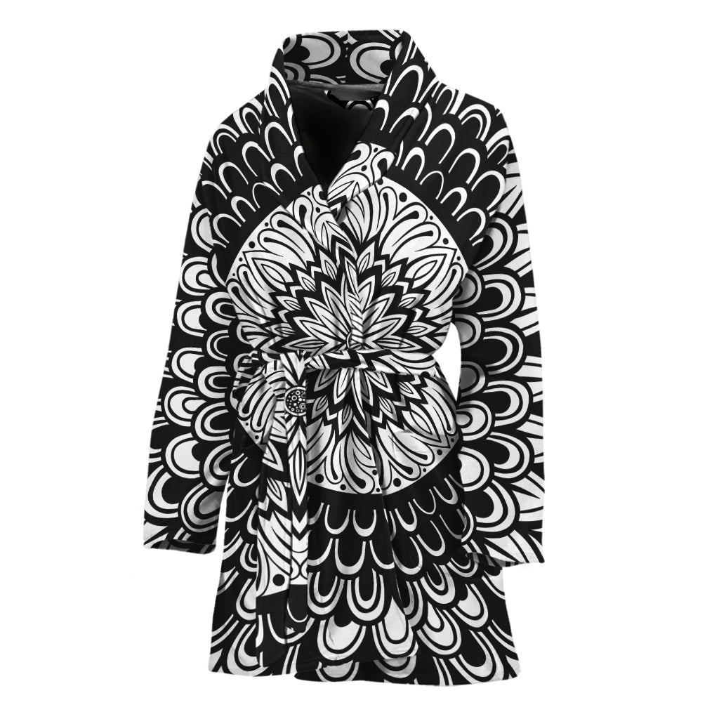 Black And White Mandala Print Women's Bathrobe