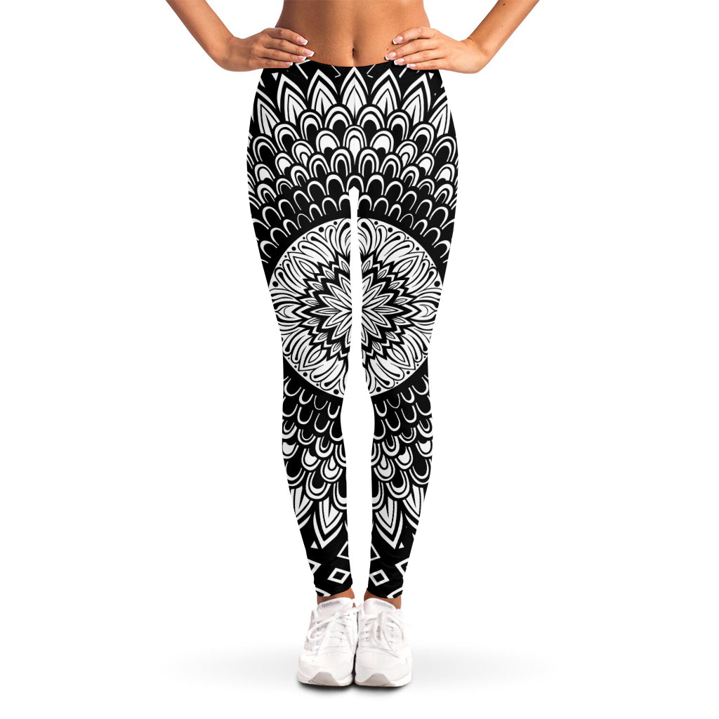Black And White Mandala Print Women's Leggings