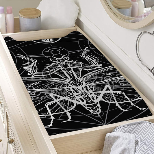 Black And White Mantis Spirit Print Changing Pad Cover