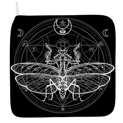 Black And White Mantis Spirit Print Hand Towel