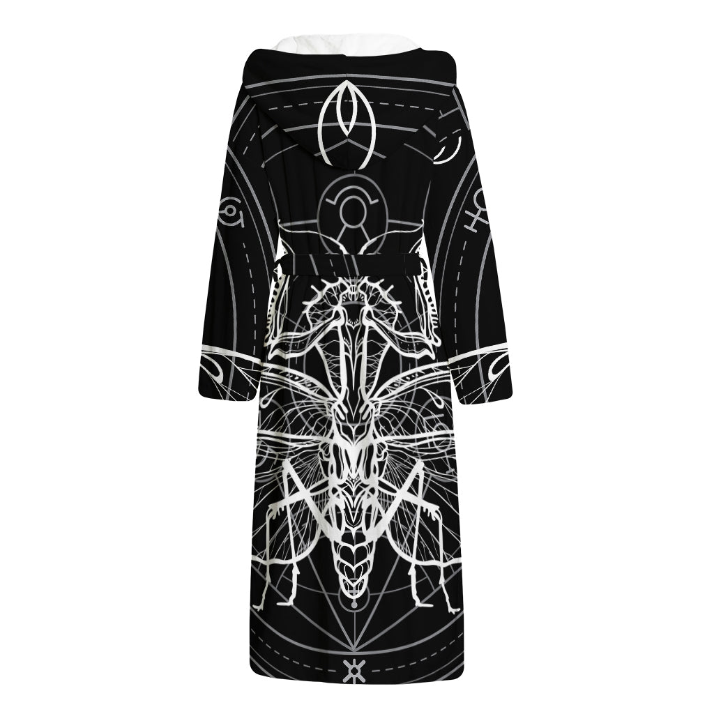 Black And White Mantis Spirit Print Hooded Bathrobe