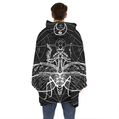 Black And White Mantis Spirit Print Hoodie Blanket