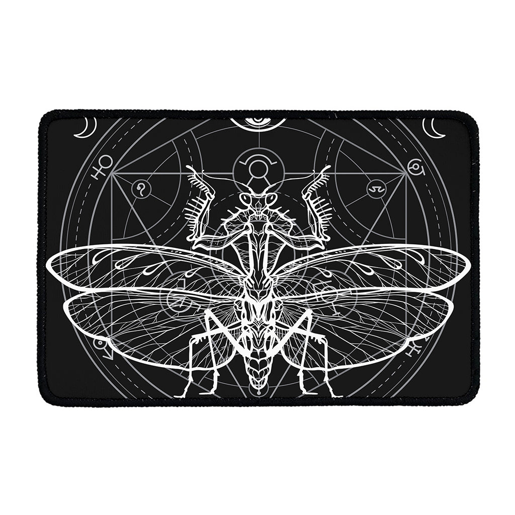 Black And White Mantis Spirit Print Kitchen Mat
