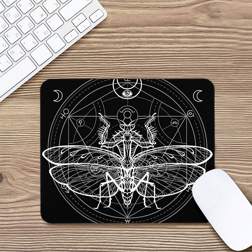 Black And White Mantis Spirit Print Mouse Pad