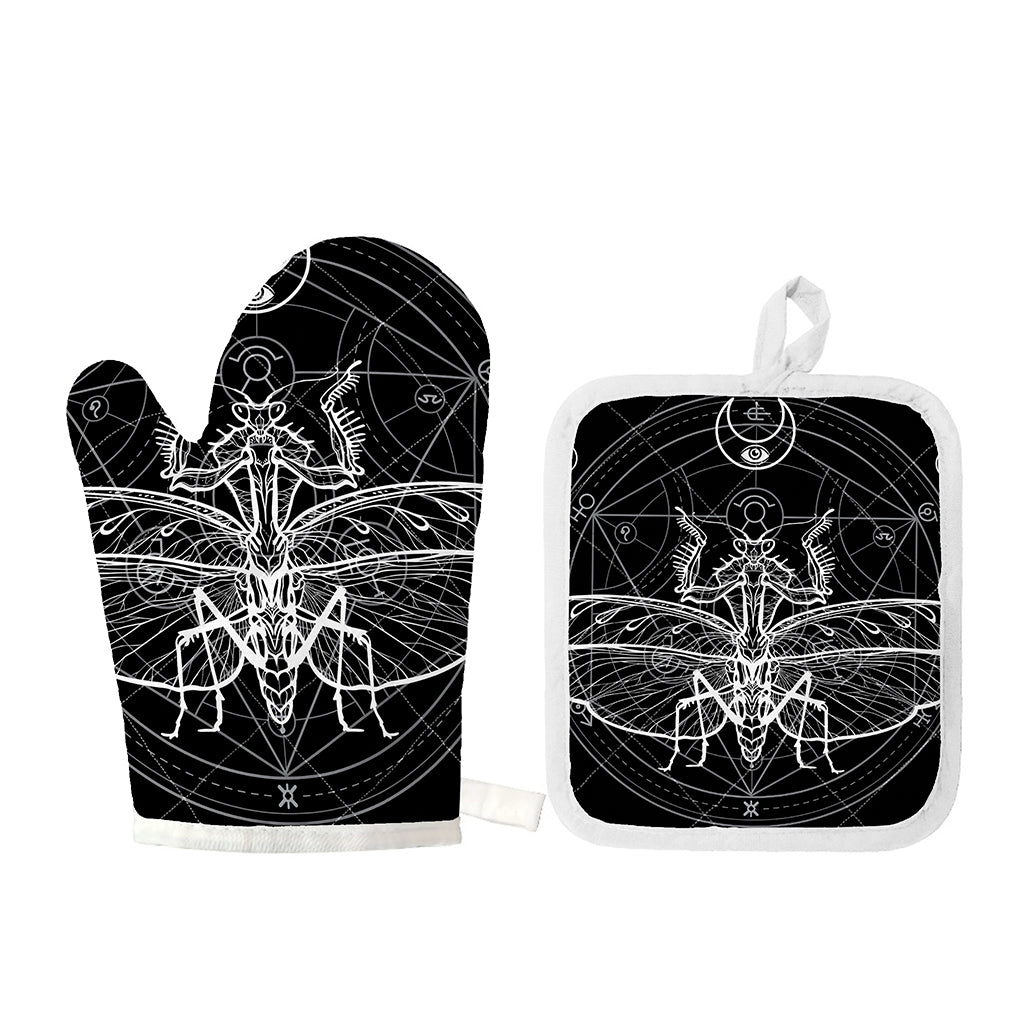 Black And White Mantis Spirit Print Oven Mitt And Pot Holder Set