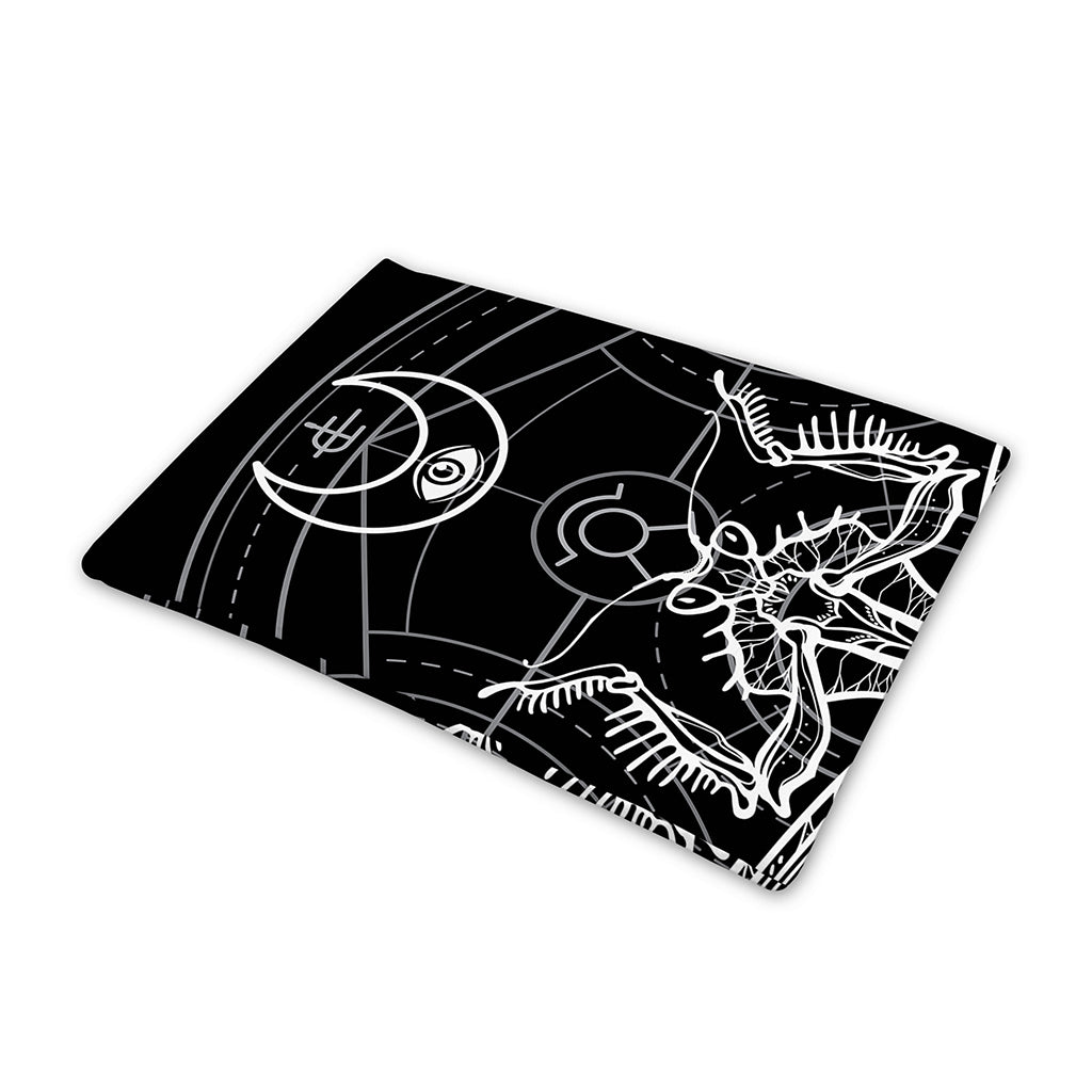 Black And White Mantis Spirit Print Pet Cooling Mat Cover