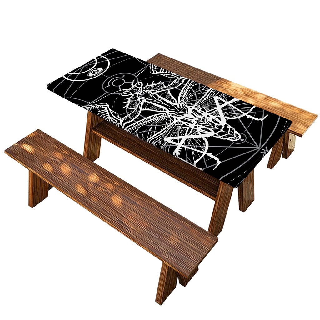Black And White Mantis Spirit Print Picnic Table Cover