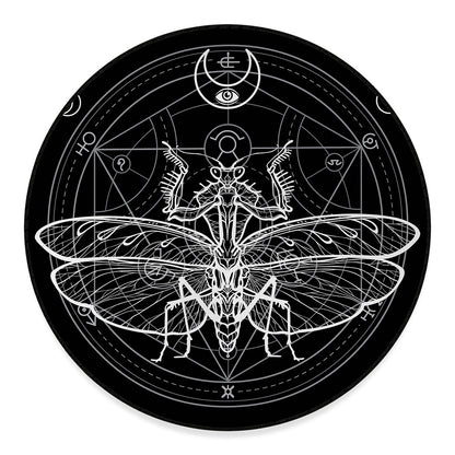 Black And White Mantis Spirit Print Round Floor Mat