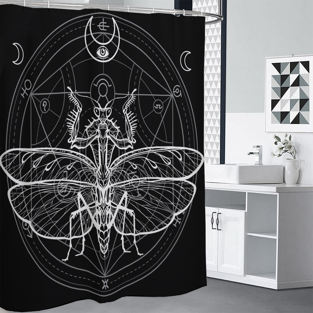 Black And White Mantis Spirit Print Shower Curtain