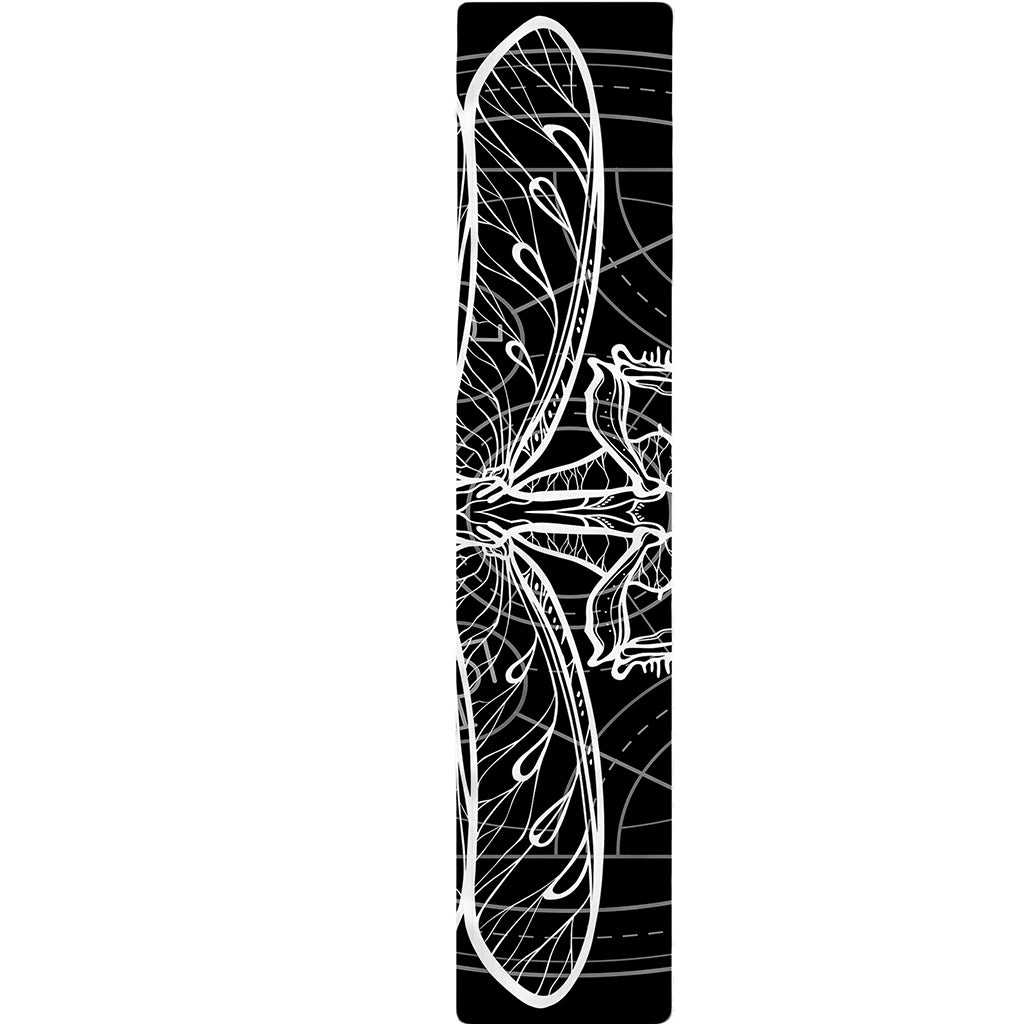 Black And White Mantis Spirit Print Table Runner
