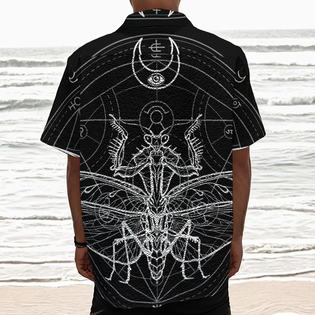 Black And White Mantis Spirit Print Textured Short Sleeve Shirt